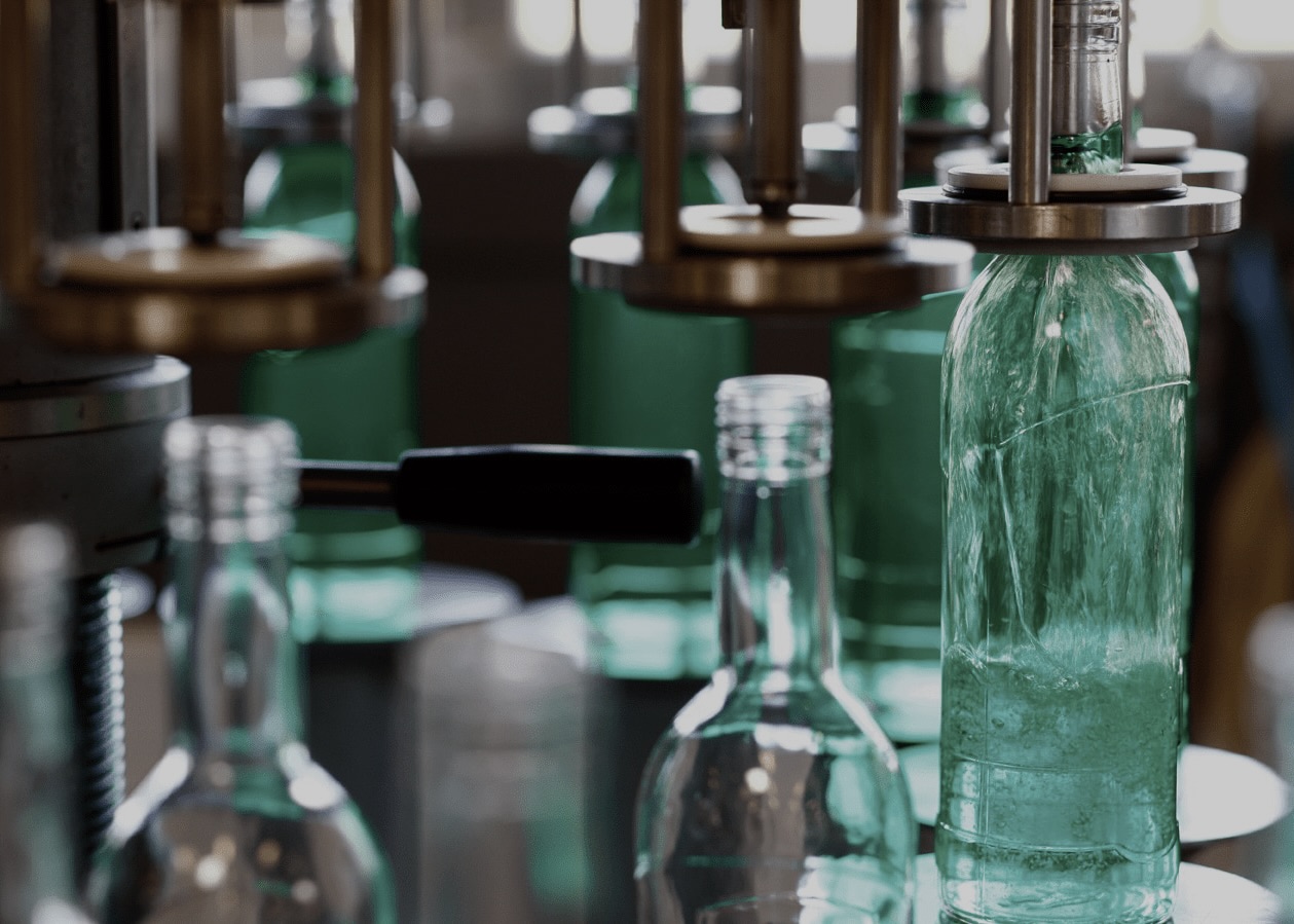 Abfüllung Green Bull Vodka Liqueur