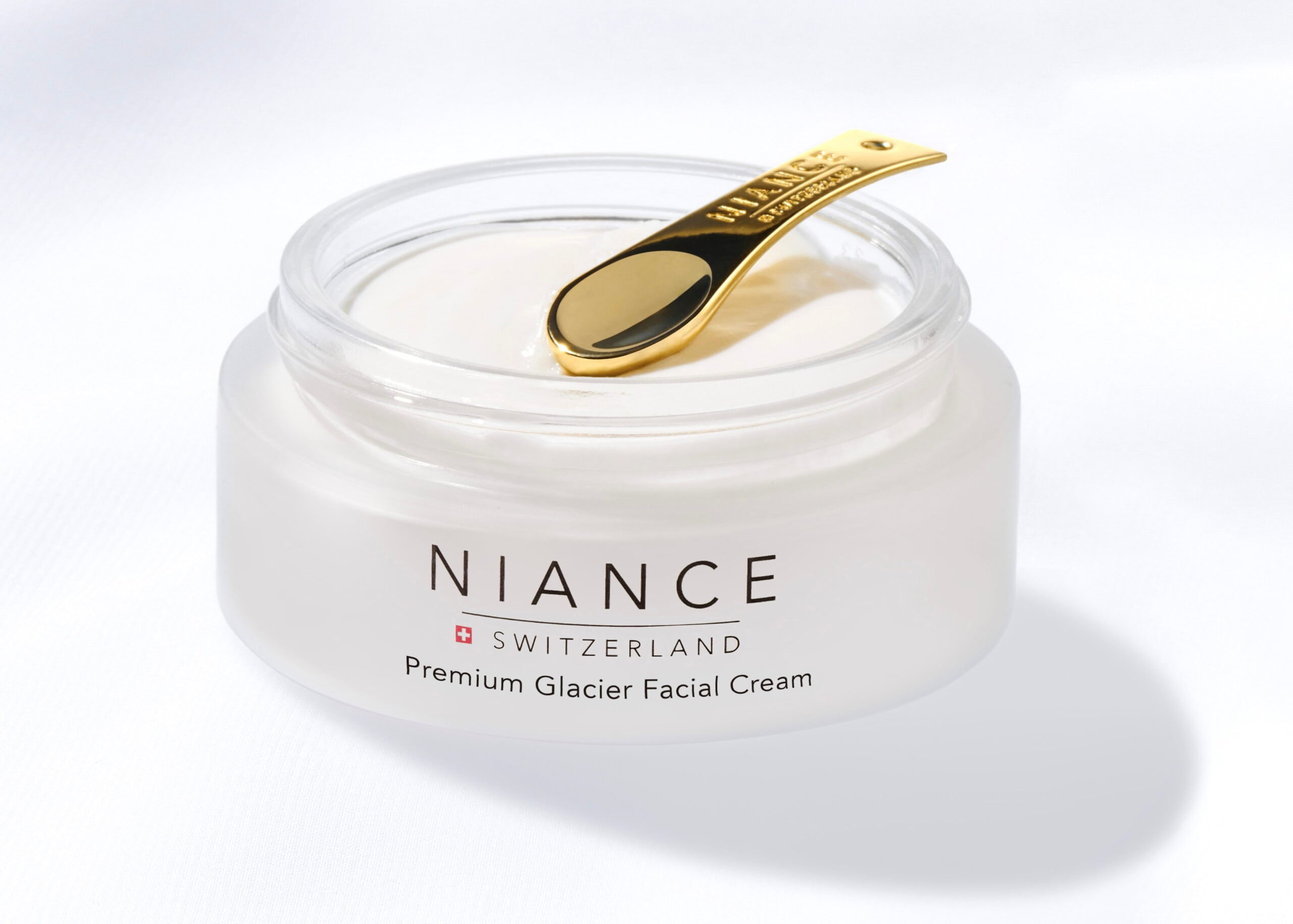 1 NIANCE Glacier Facial Cream_white_withgoldenspatula